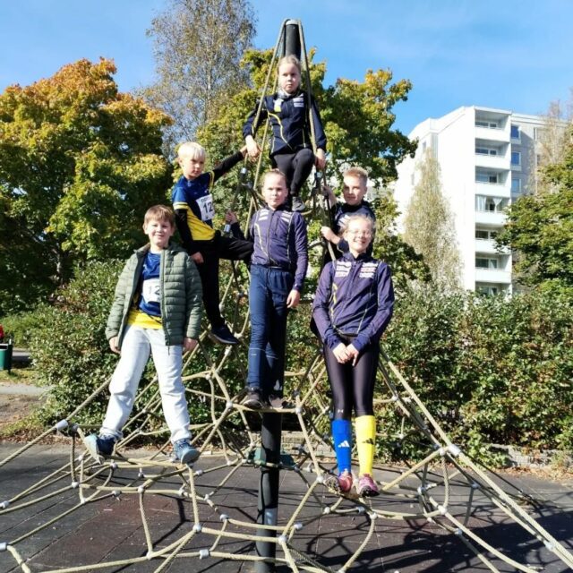 Päivän tunnelmia Nuorisoviestistä💥 Huomenna Oravatonni! @mynamaensuunnistajat
#msparma #msparmaorienteering #nuorisoviesti #suunnistus #liedonparma #mynämäensuunnistajat