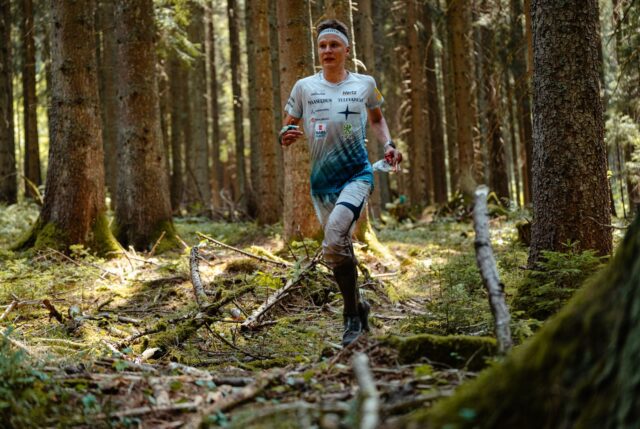 Suunnistuksen maailmancupissa kilpaillaan tällä viikolla Tsekissä metsämatkoilla❤️🔥🌲 @wcup_czechia
Eilen juostiin pitkän- ja keskimatkan karsinnat! Parmalaisista jatkoon pääsivät Marketa, Akseli ja Maija!
Ossi Rasmukselta ja Jürgeniltä tiukka karsiutuminen B-erään. B-erässä tänään sijoittumalla top 10:een urheilija pystyy nousemaan A-erään perjantain keskimatkalle!
Pitkän matkan lähtöajat tänään
Marketa 10:26🇨🇿
Maija 11:28🇫🇮
Jürgen 12:01 (B)🇪🇪
Akseli 13:37🇫🇮
Ossi Rasmus 11:19 (B)🇪🇪
Seuraa kisoja suorana YLE TV2 @ 12:50 seurannat yms. IOF Livessä.
📸 @eszterkocsik_photography
#orienteering #worldcup #suunnistus